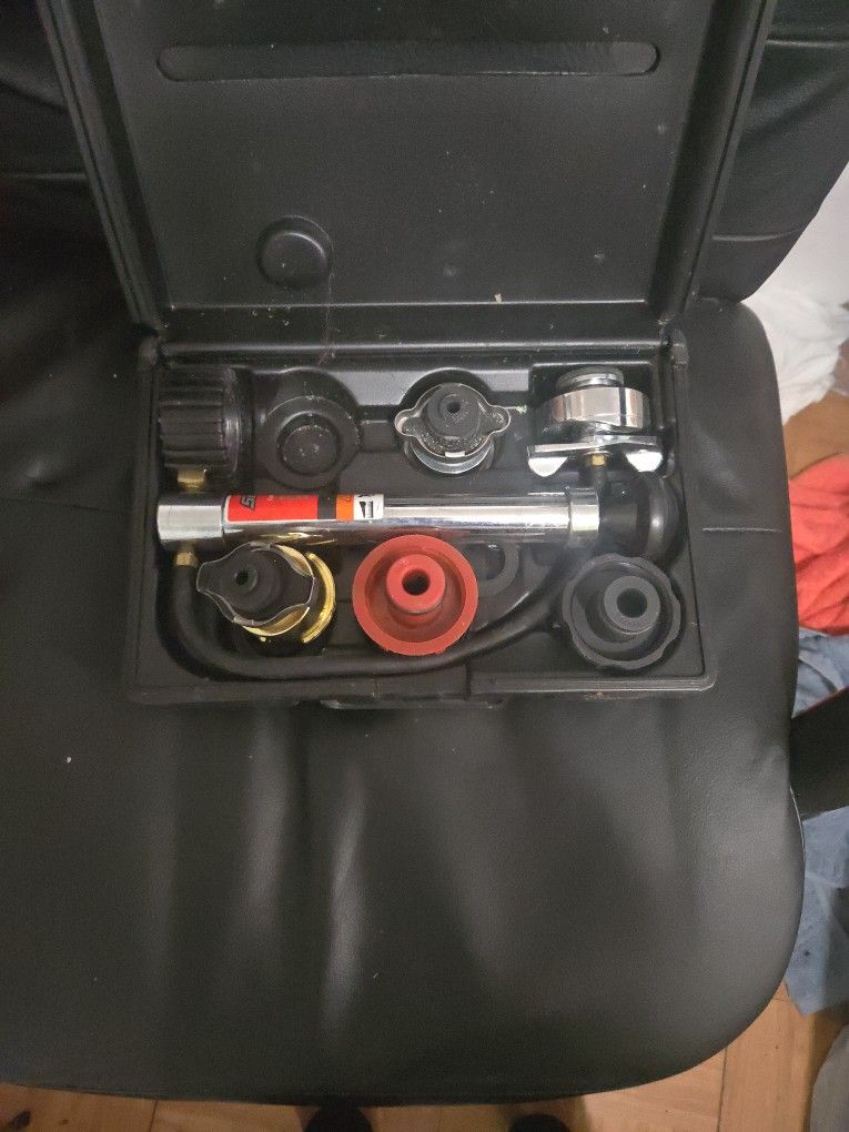 Snap-on Coolant Pressure Tester