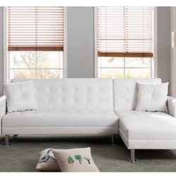 New White Sleeper Sectional Couch! Free Delivery🚚!