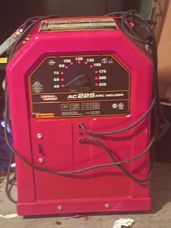 Lincoln Electric AC225 Arc Welder – Excellent Condition used twice