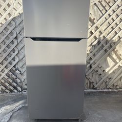 refrigerator