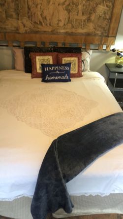 Queen Size Three Sets of Comforters