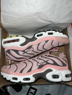 Nike AirMax PLUS ( GS ) Size 5 Youth 