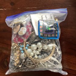 Lot Of Jewelry 