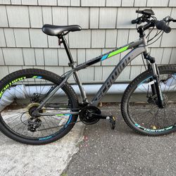 Schwinn 21-Speed Mountain Bike – Adult Size – Like New, Ridden <2 Miles