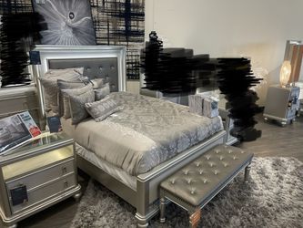 NEW never opened AMAZING Z Gallerie/Horchow/Neiman Marcus Designer Bedroom  SET for Sale in Las Vegas, NV - OfferUp