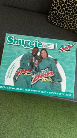 Snuggie Mountain Dew Baja Blast Edition