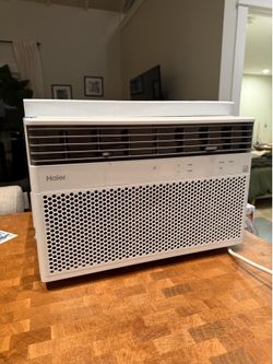 Haier Air Conditioner- 8,000 BTU, 350 sf