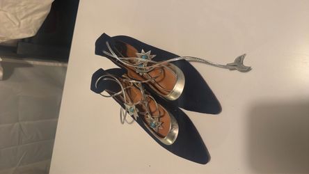 Aquazzura flat size 6