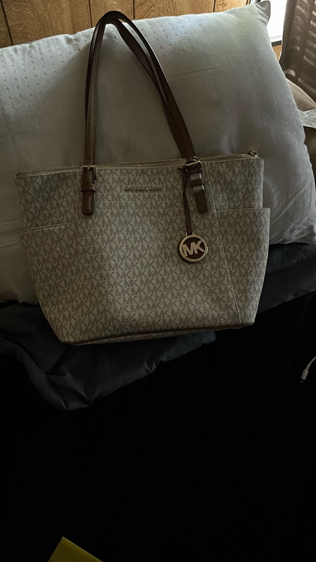 Micheal Kors Purse