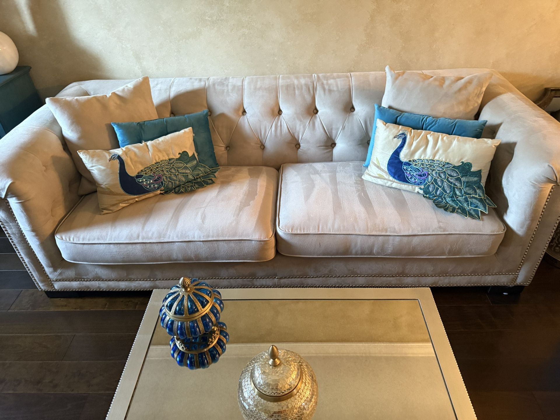 Sofa+single Sofa + Coffee Table