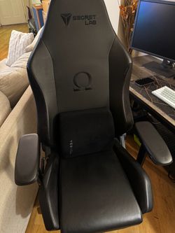 Secret Lab- OMEGA Gaming Chair