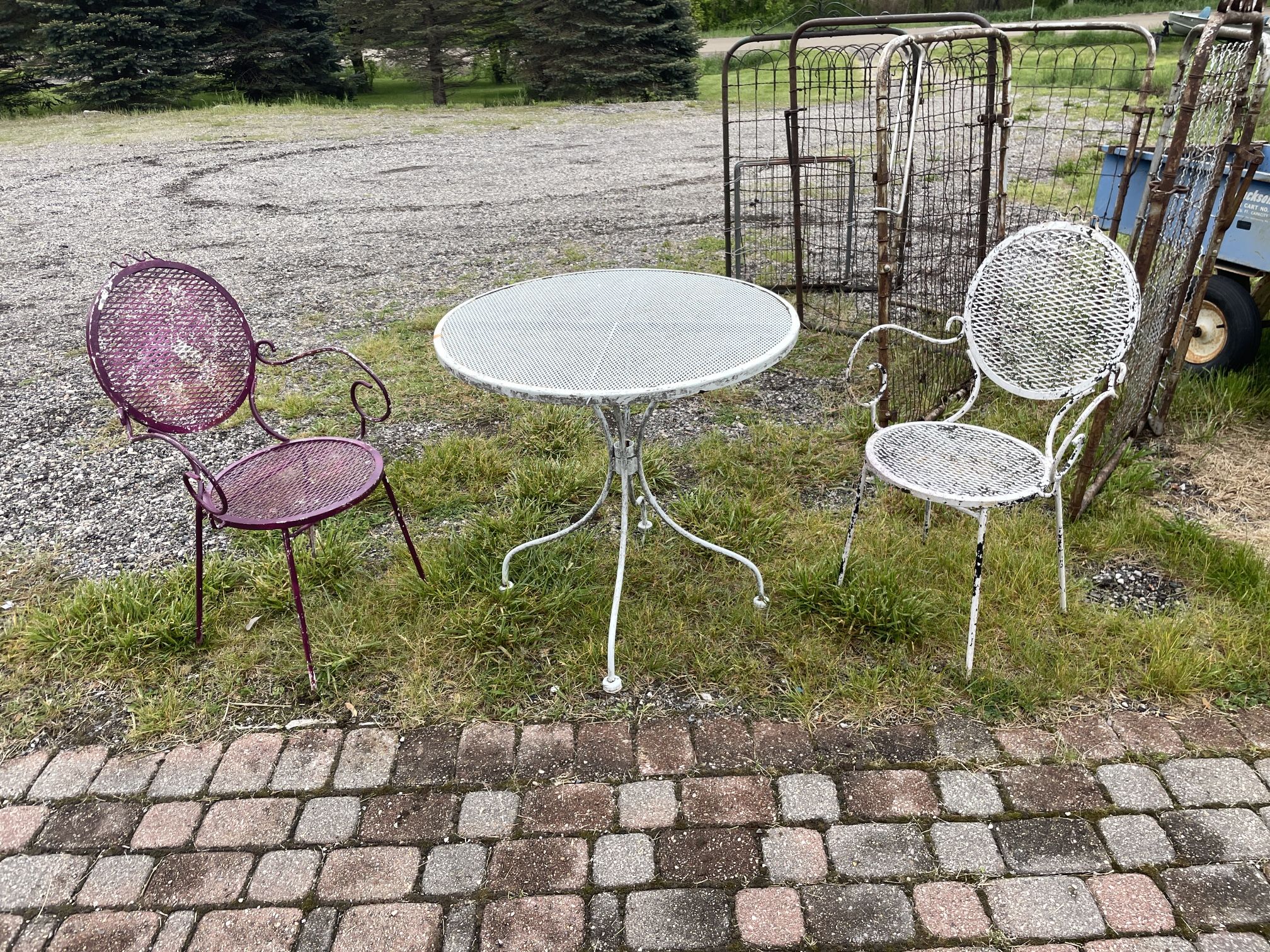 Bistro Set / Antique (2) Chairs & Table