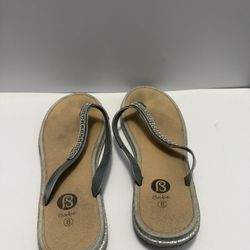 Used Flip Flops Women’s Size 7.5 US