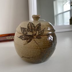 KRW Artist Signed Studio Art Pottery Medium  Stoneware Jar & Lid