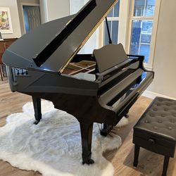 Piano-Baby Grand