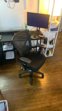 Black office chair