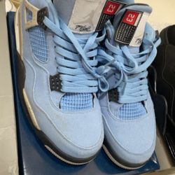 Jordan 4 Retro Uni Blue 