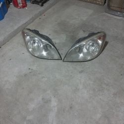 Freightliner Cascadia Headlights