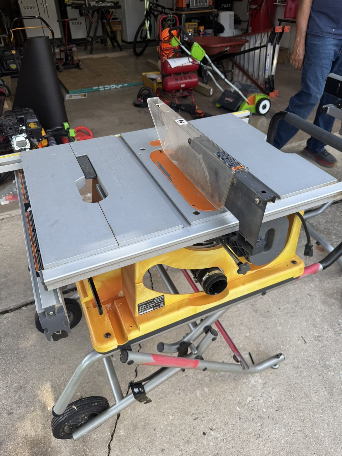 RIDGID 10-inch Jobsite Table Saw with a Folding Stand