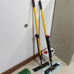 Rubbermaid Commercial HYGEN PULSE Microfiber Mop System – 2 Available