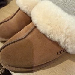 Uggs women’s scuffette II slipper