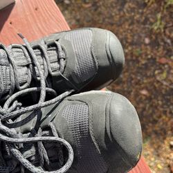 Hiking Boots KEEN Size 11
