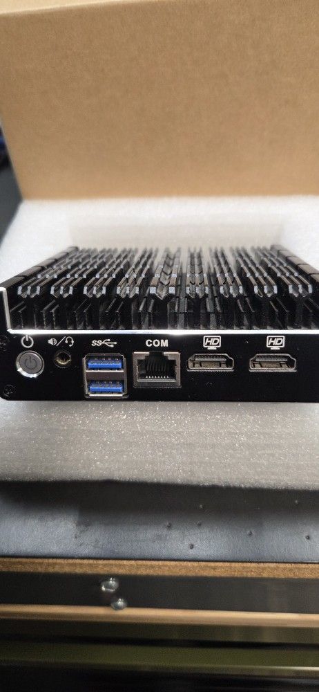 Protectli Network Router