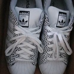 Adidas Men Shoes 