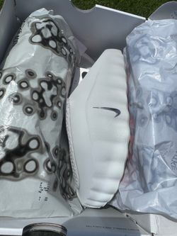 Nike Mind 001