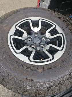 Lt 285 70 r17 rims