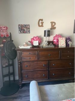 Moving sale