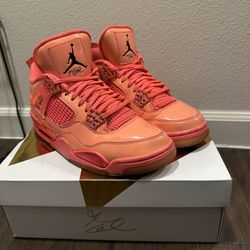 “Hot Punch” Jordan 4s 