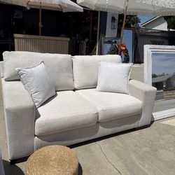 Free 2 Sofas 