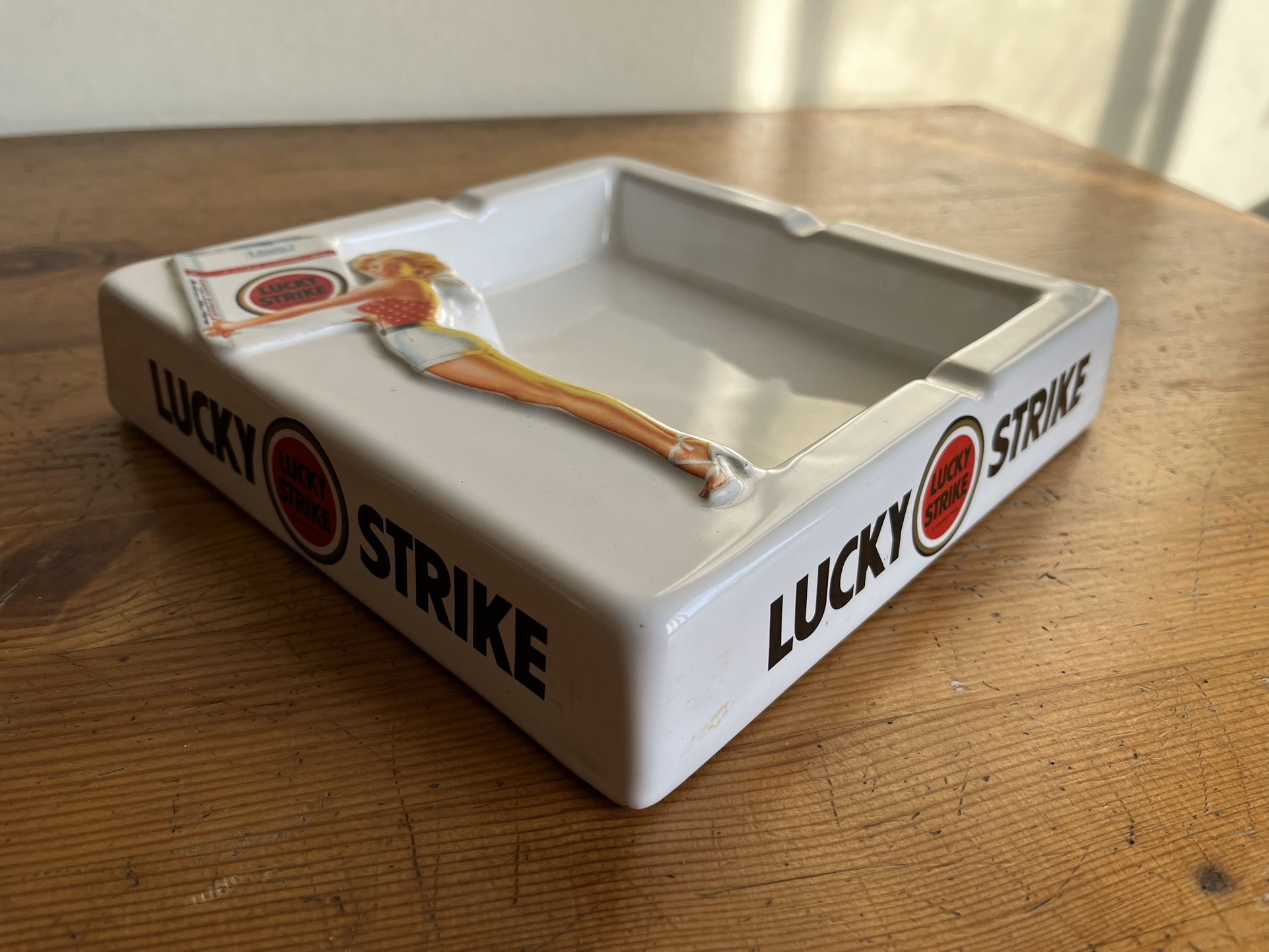 Vintage Lucky Strike Ashtray for Sale in Burbank, CA