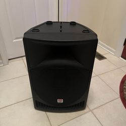 1 Rockville RPG15 15" 2000w Powered PA/DJ Speaker