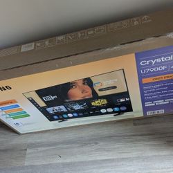 Samsung Ultra HD TV U7900F 43" (Unopened)