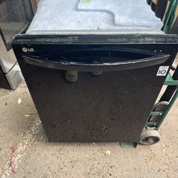 Black Dishwasher 