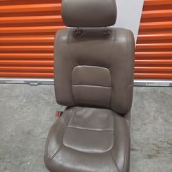 Acura Legend Gen 2 Front Seats $240