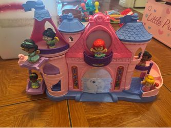 Little people Princess, Barn, Barbie and school bus sets