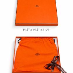 Authentic Hermès Paris gift box set in excellent condition.