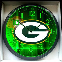Green Bay Packers Football Sports Bar Glow In The Dark Wall Clock New!
