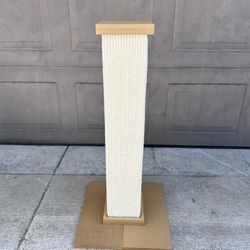 Cat Scratching Post ( 32 In Tall )