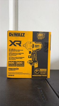DEWALT 20V MAX XR 1/2"impact  Wrench