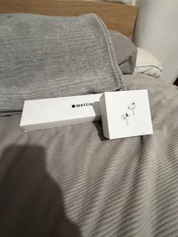 Apple AirPods Pro (2nd generation) and Apple Watch SE 44mm