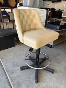 Swivel Chair Adjustable Office Salon Padded Chair