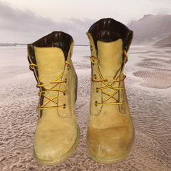 Women's Timberland Wedges/Boots Size 7.5