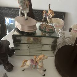 home decor kitchen garden stuff alot of stuff for sale 5 to 10 dollars each  serving plate mirror lamp eastern decor christmas decor flowers vase 