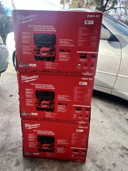 Milwaukee(BRAND NEW*****) M18 18-Volt 2 Gal. Lithium-Ion Cordless Wet/Dry Vacuum (Vacuum-Only)