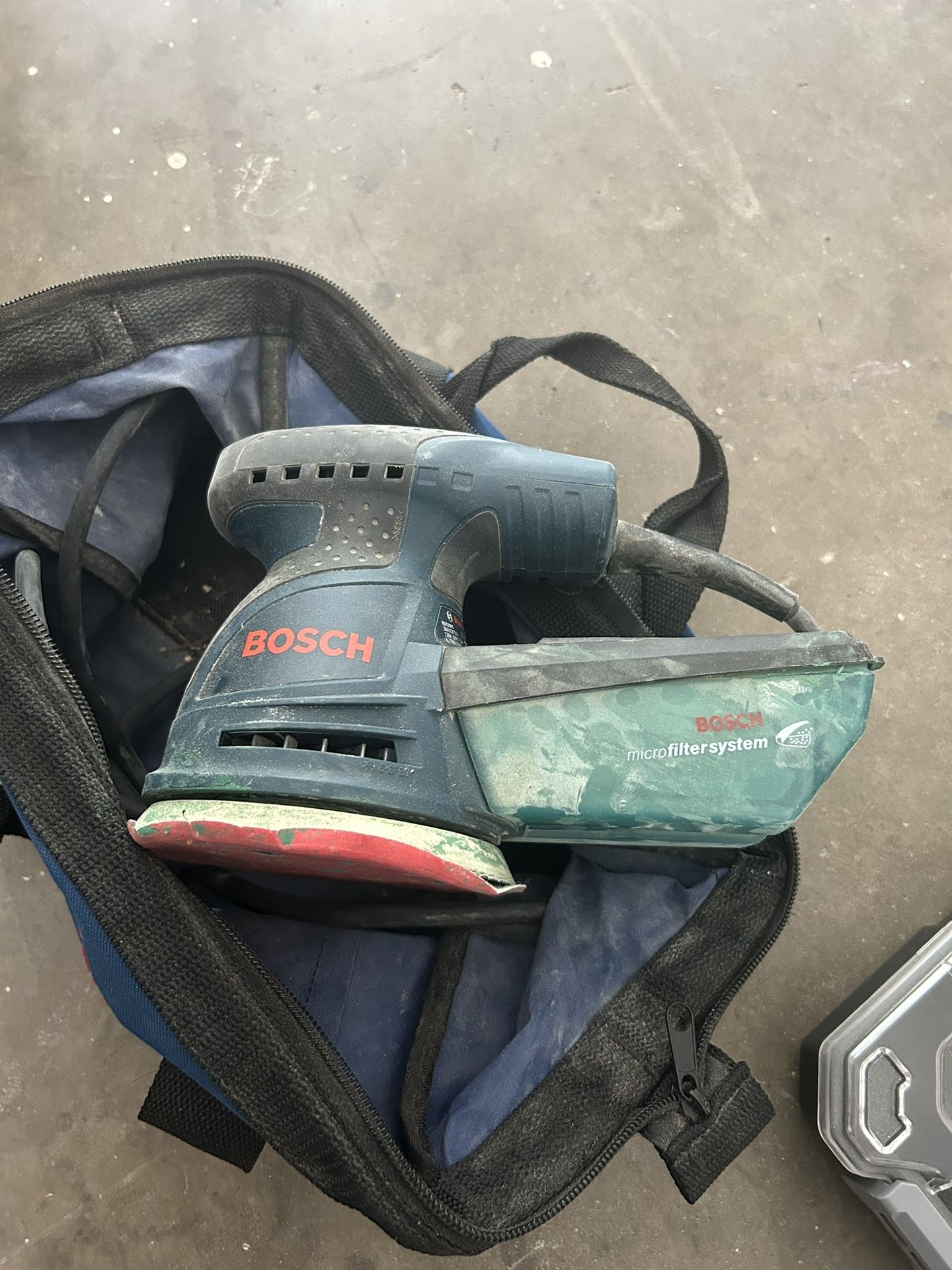 Bosch Electric Sander