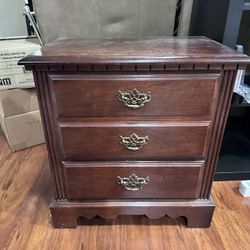 Vintage Wooden Nightstand / End Table with 2 Drawers